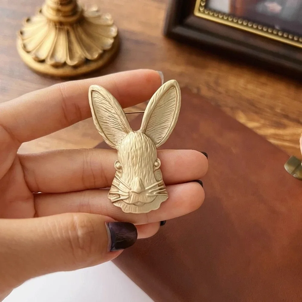 Baroque Gold Rabbit Brooch Regal‎ Bunny Head Statement Pin Antique Style new